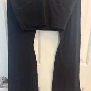 Aerie Black Bootcut Leggings; Short- 29.5 in.